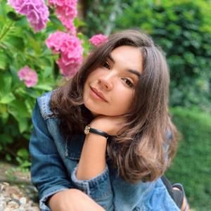 Meet your Posher, Laura